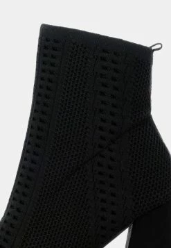 PRIMA MODA NONIO - Bottines à talons hauts Prix Incroyables chaussures à talons rond femme -myMo Soldes 0f66e0bb7c2b4343989c90a814620900