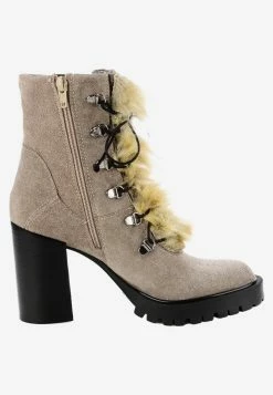 PRIMA MODA Réduction MAIERR - Bottines à plateau rond femme -myMo Soldes 1b53c9f217214459ac0f02b1bc428652